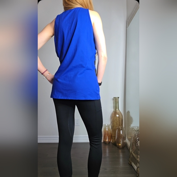 Yoga tank top - Picture 3 of 14